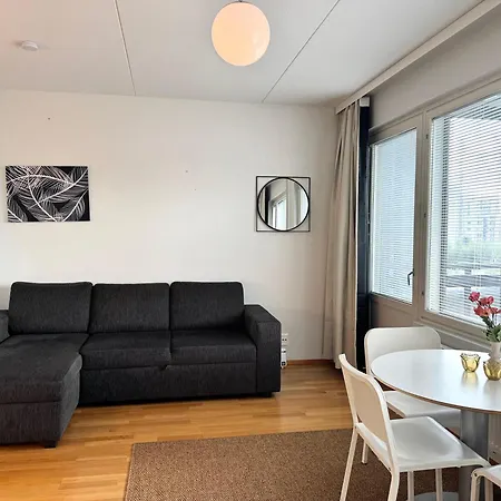 Lovely Near Airport, Sauna & Free Parking * Vanda