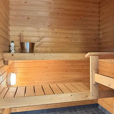 Lovely Near Airport, Sauna & Free Parking Vanda
